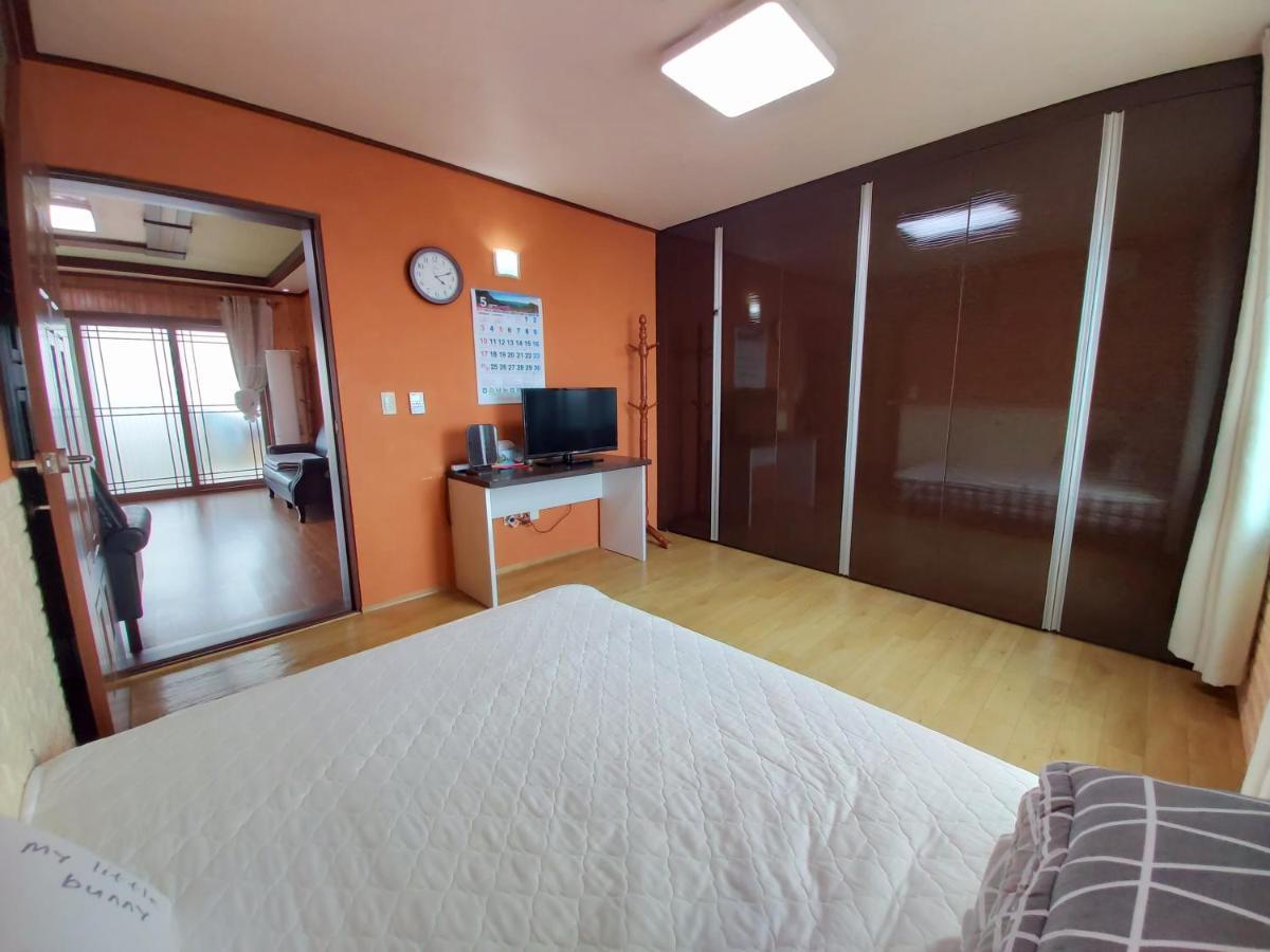 Feeling Good House Hotell Jeju Exteriör bild